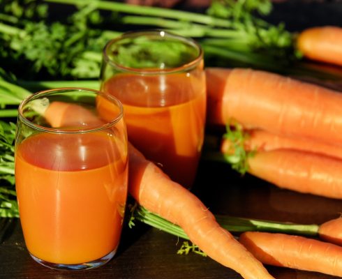 carrot-juice-1623157_1920