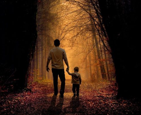 father-2770301_1920